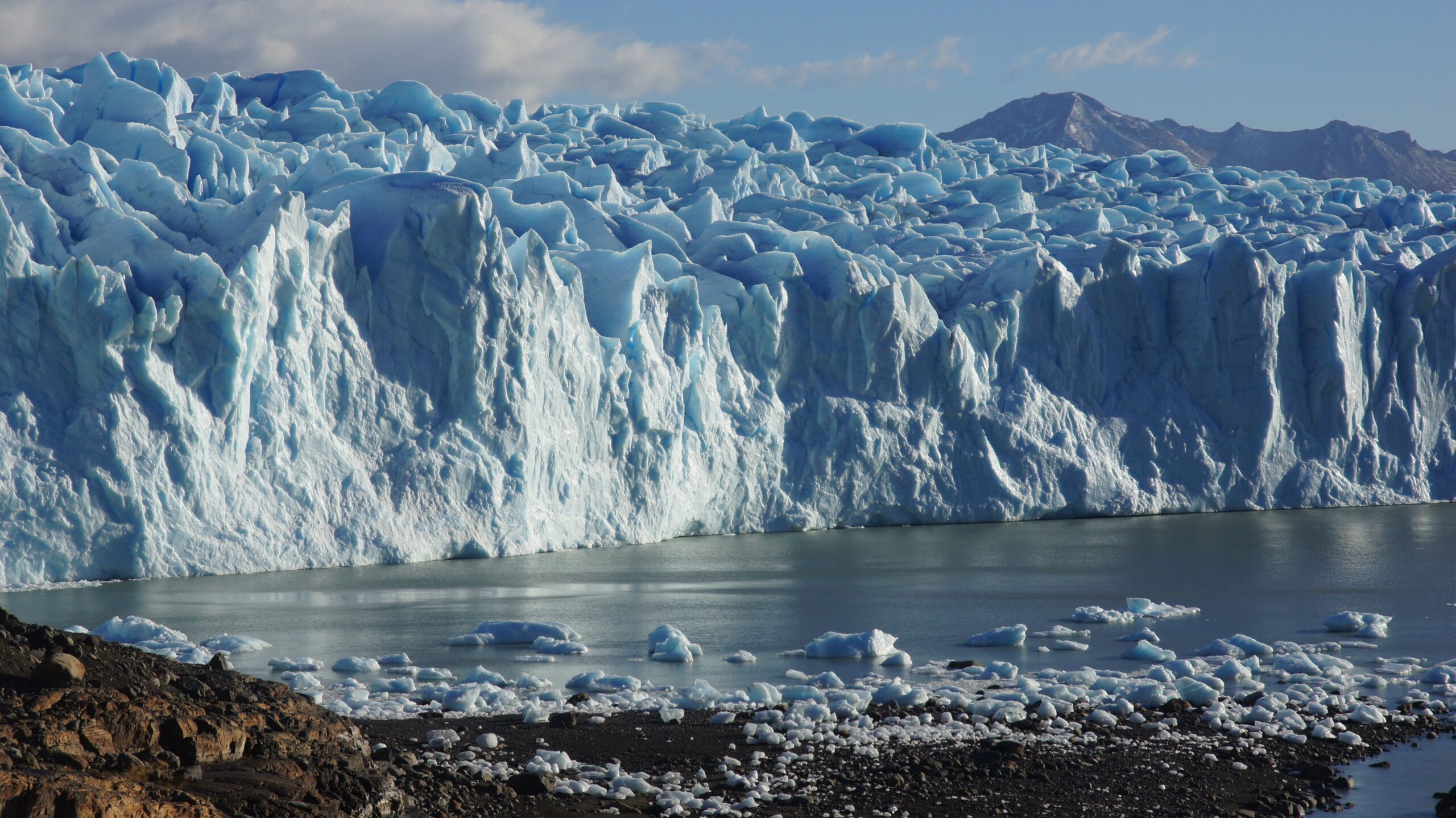 Perito-Moreno-Gletscher im Südpatagonischen Eisfeld in Chile