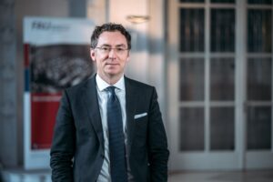 Porträt Prof. Dr. Christoph Safferling