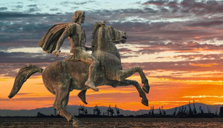 Wie kam es zum Untergang großer Weltmächte?