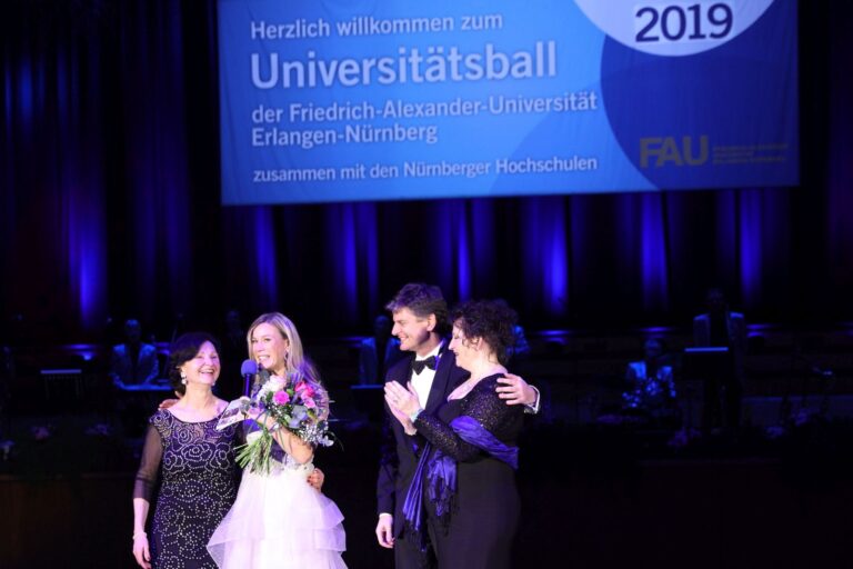 Der Universitätsball in Bildern