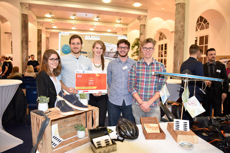 Kreativ, innovativ und nachhaltig: Vom Fahrradschlauch zum Schnürsenkel