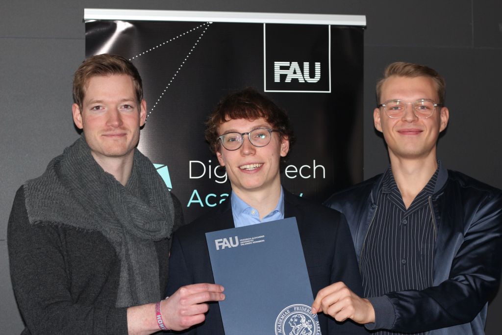 Von links nach rechts: Andreas Reichle, Fabian Sperling und Kevin Kaiser (Bild: FAU/Heike Nowak)