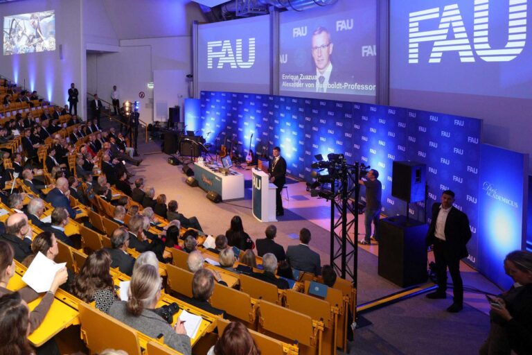 FAU feiert 276. Gründungsjubiläum in Nürnberg