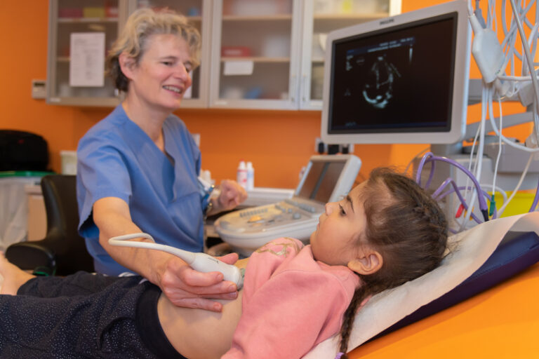 Uni-Klinikum erhält Zertifikat für die Behandlung von angeborenen Herzfehlern