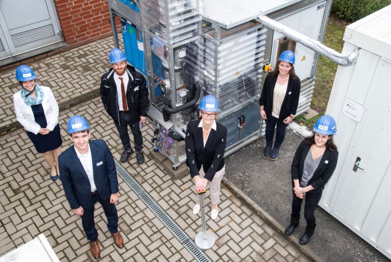 Bioreaktor-Anlage geht ans Netz