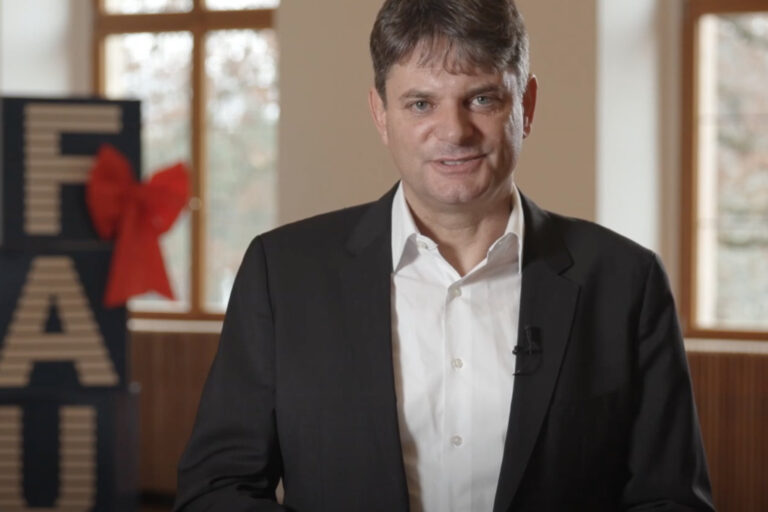 Weihnachtsansprache des FAU-Präsidenten