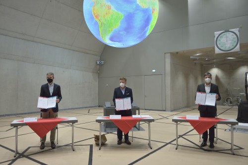 Gruppenbild mit Abstand