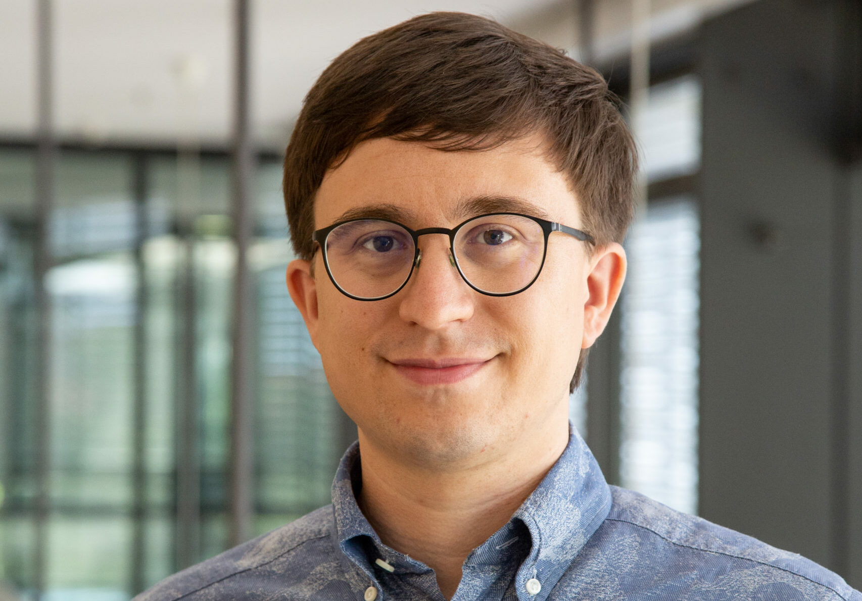 Porträtfoto von Prof. Dr. Benedikt Morschheuser.