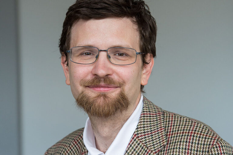 Deutschlandfunk Kultur: Prof. Erasmus Mayr über die Rolle von Regelverstößen