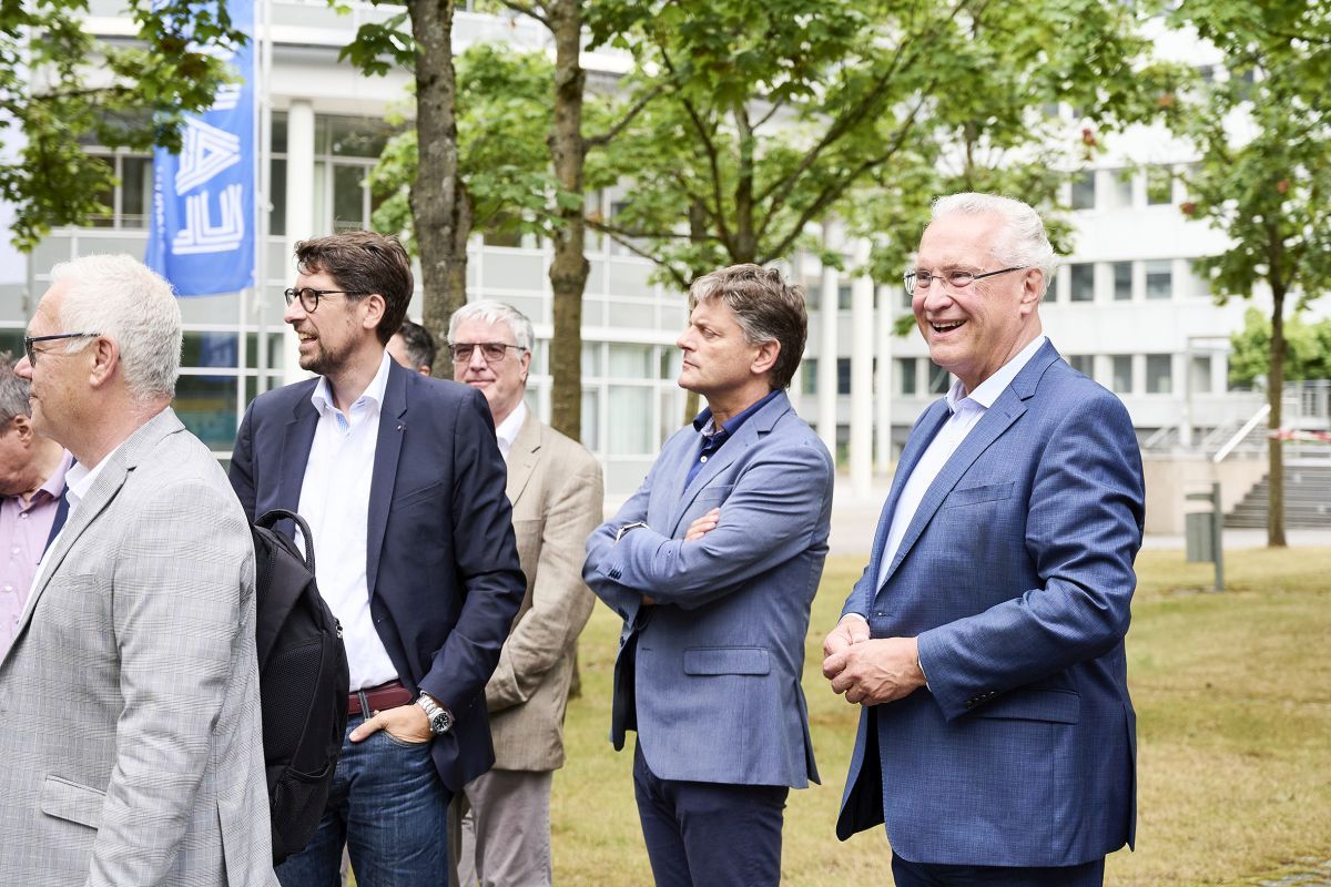 Informationsrundgang-Siemens-Campus