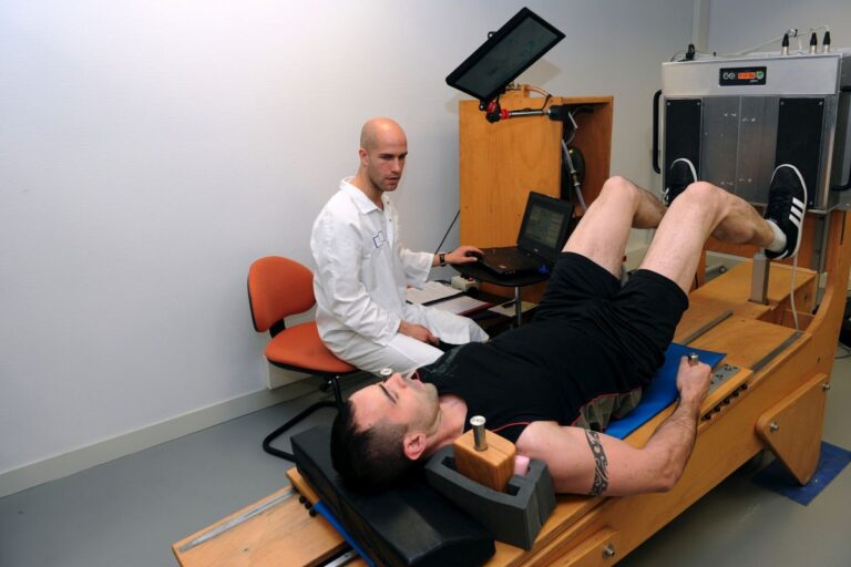 FAU-Forschende finden bei ESA-Studie Veränderungen des Gelenkknorpels