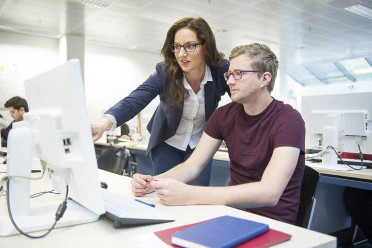 Kostenlose Softwarekurse: Jetzt für die vorlesungsfreie Zeit anmelden!