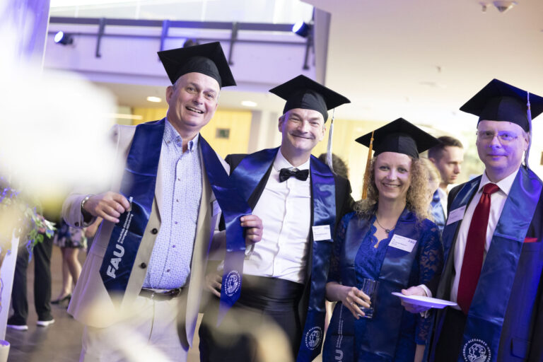 Ehrung der Promovierten und Jubilarinnen und Jubilare 2024