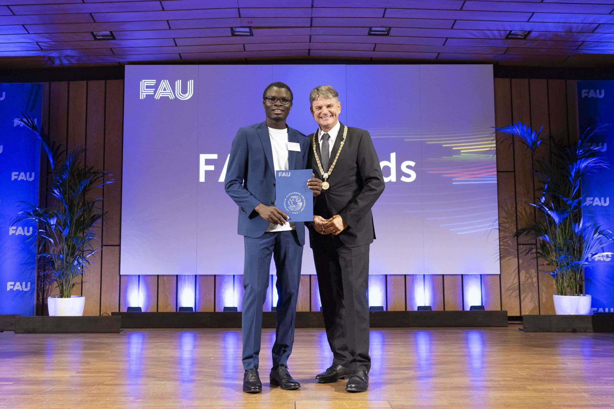 FAU-Award-Verleihung für Hodabalo Kondo-Feou