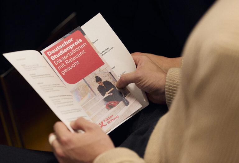 Laserimpulse für Computer, Big-Tech und die Energiewende