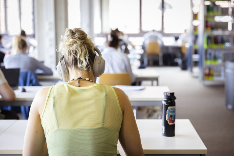 Vorlesungsfreie Zeit: Tipps, Lernräume, UB-Schulungen und Beratungsstellen