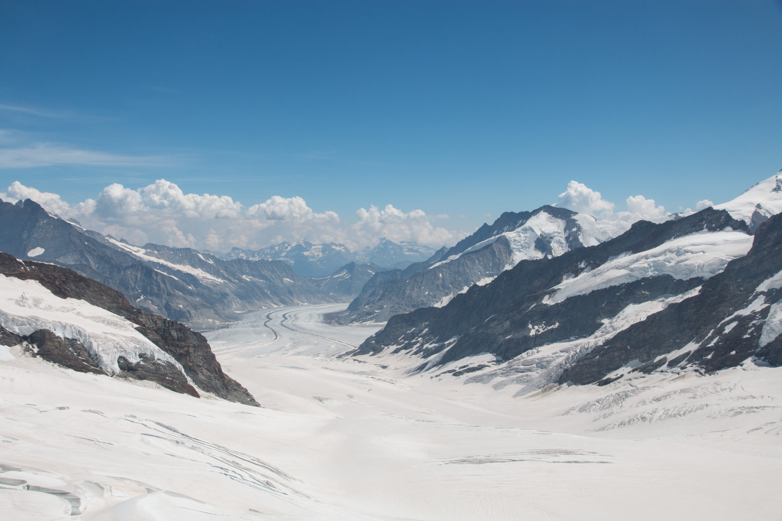 Blick vom Jungfraujoch über den Großen Aletschgletscher, Alpen