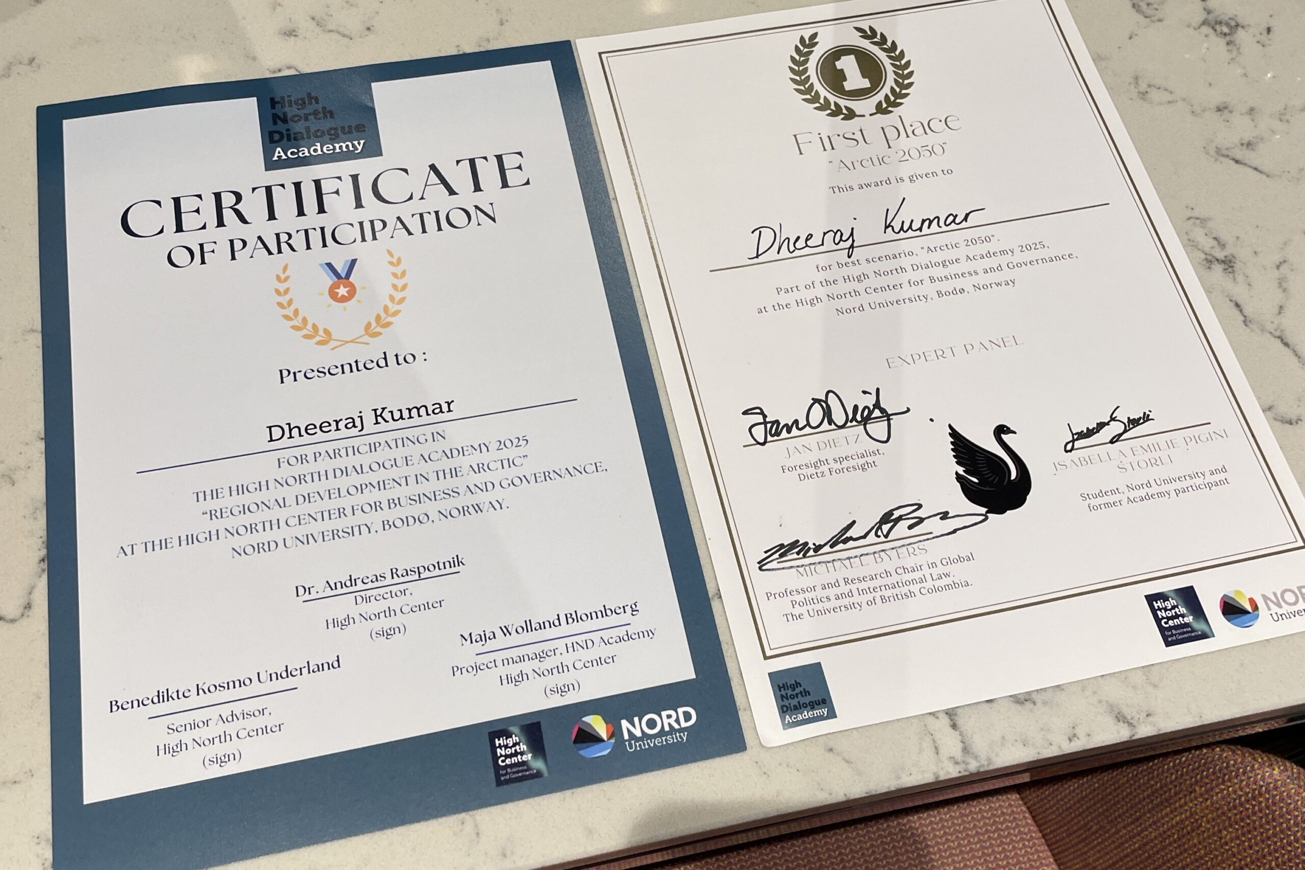 Die Urkunde von Dheeraj Kumar.