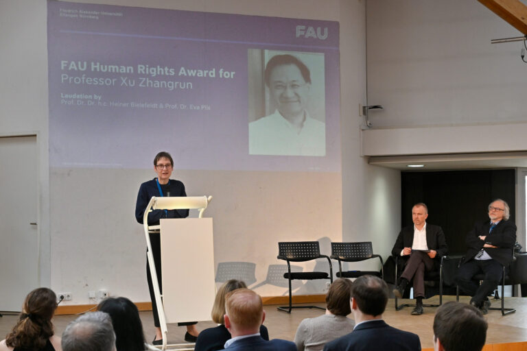 Human Rights Award geht an Professor Xu Zhangrun