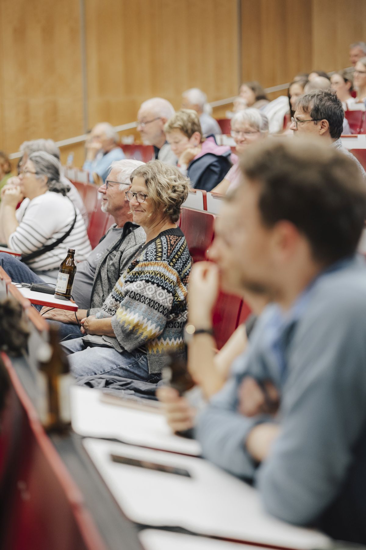 Menschen in Hörsaal