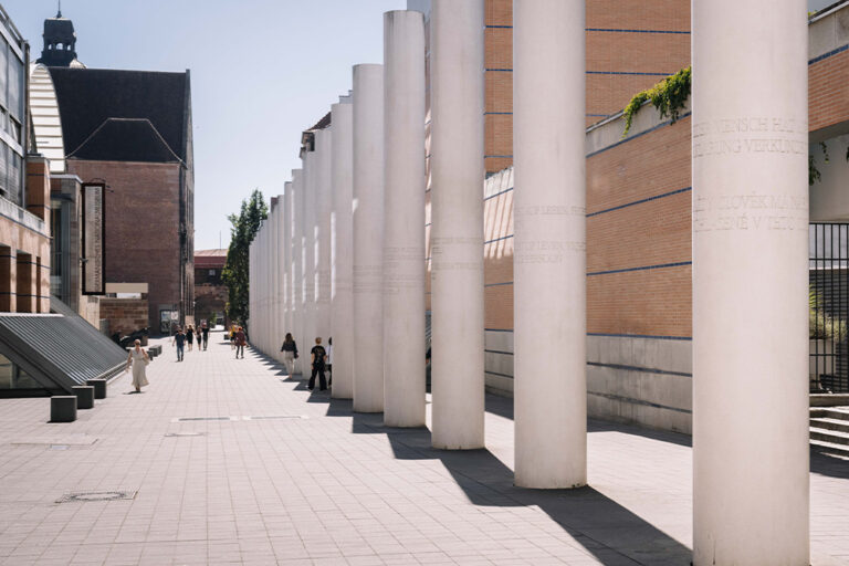 Exzellenzcluster „Transforming Human Rights“