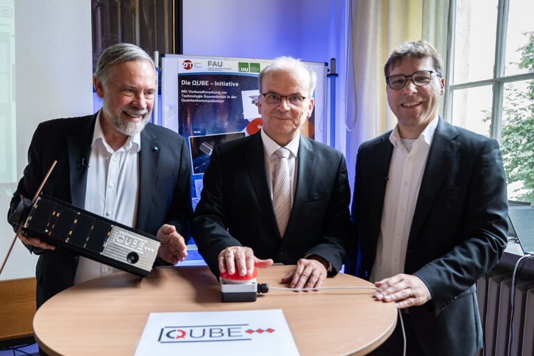 Kleinsatelliten als quantenphysikalische Schlüsselmacher