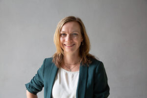 Ein Porträt von Prof. Dr. Marie-Ann Sengewald, Professur für Psychologische Methodenlehre und Diagnostik.