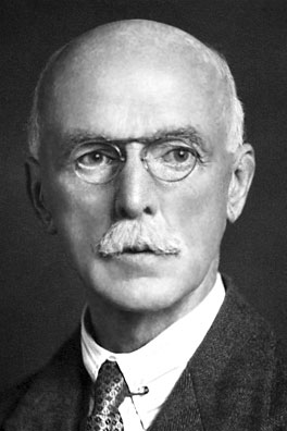 Schwarzweiß-Foto von Arthur Harden.