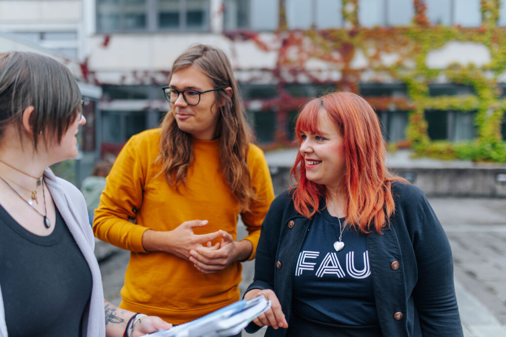 Studierende im Gespräch