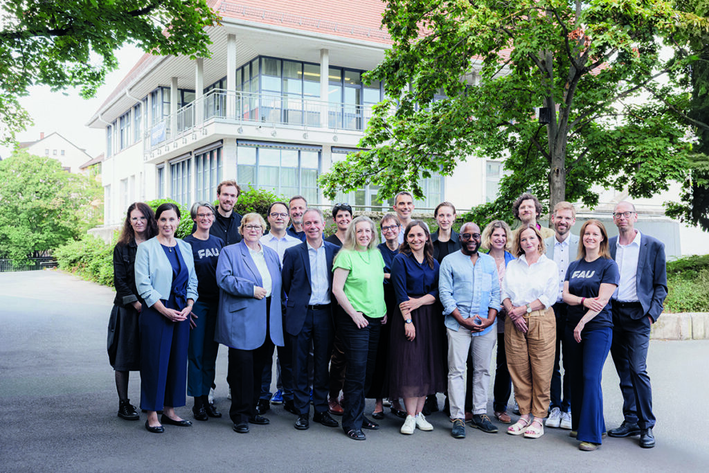 Gruppenfoto des teams. 