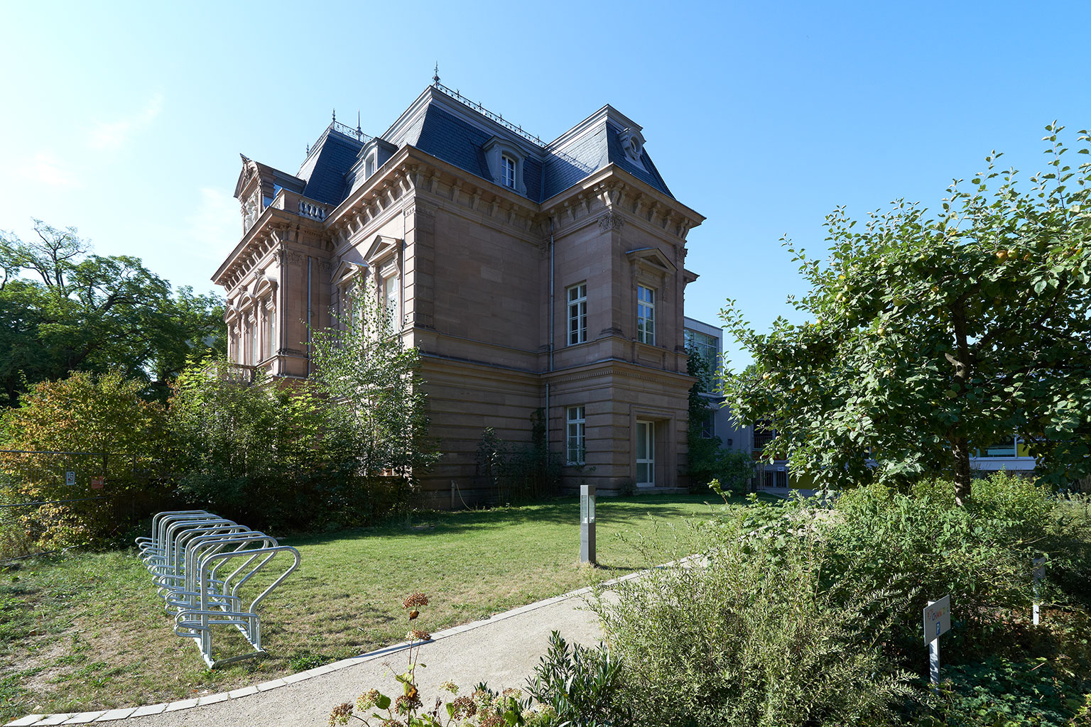 Gebäude der Philosophischen Fakultät.