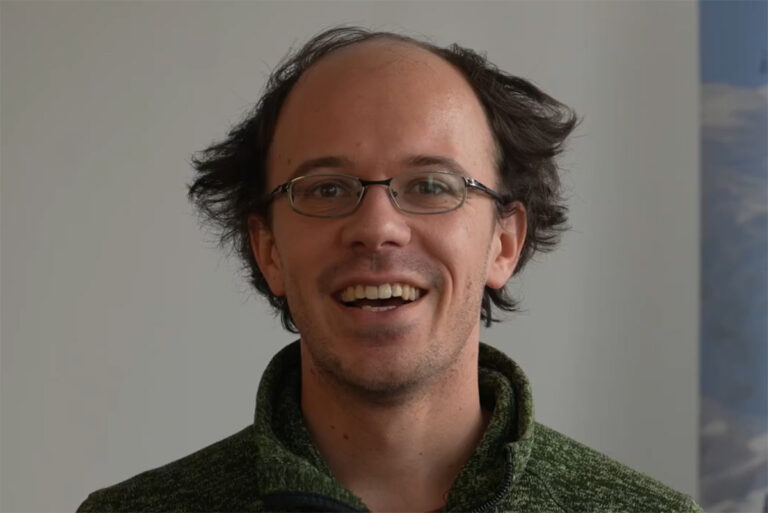 Gletscherforschung: Künstliche Intelligenz macht Schneeverwehungen berechenbar