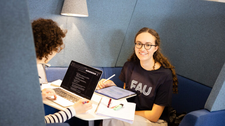 Vorlesungsverzeichnis und Stundenplan