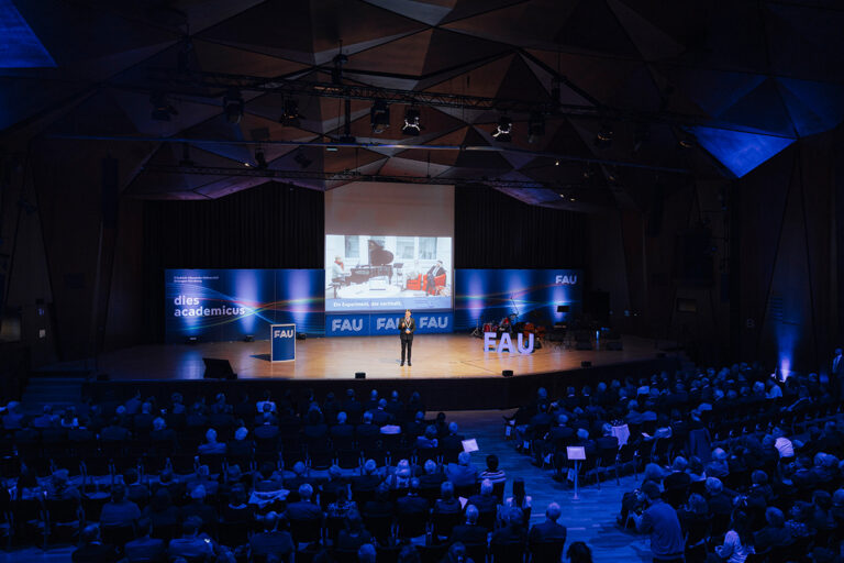 Dies academicus 2025: Drittmittelrekord, aber enger werdende Spielräume