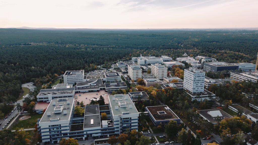 Drohneaufnahme des FAU Campus Erlangen Süd.