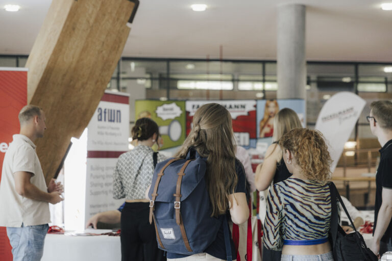 Beitragsbild für Unternehmen und Organisationen