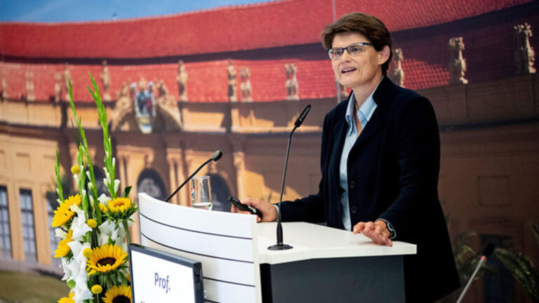 Universitätsfrauenbeauftragte: Prof. Dr. med. Kerstin Ute Amann