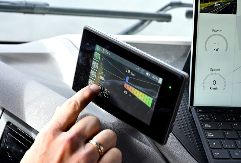 Fünf Millionen Euro für die Elektrifizierung der Straße