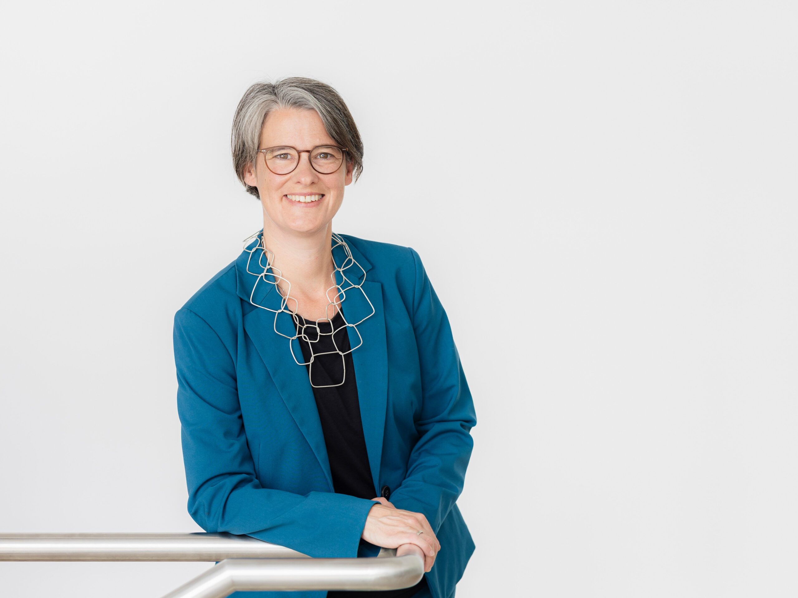 Portraitbild von Prof. Dr. Katrin Kinzelbach