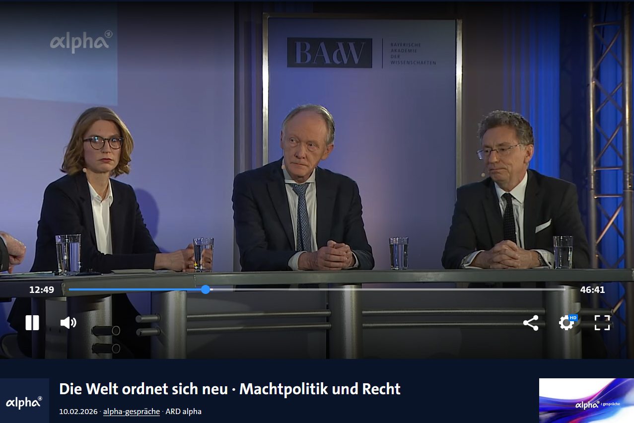Die Expertenrunde im Vorfeld der Münchener Sicherheitskonferenz diskutiert. Mit dabei: FAU Prof. Dr. Christopher Safferling.