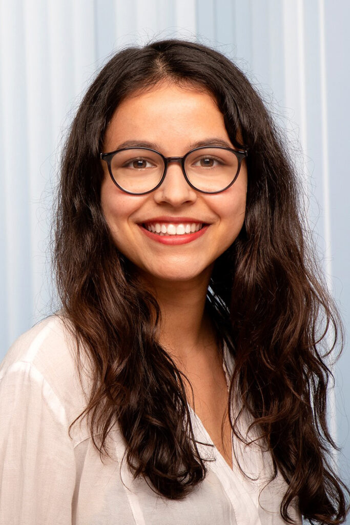 Porträtfoto von Julia Lantelme.